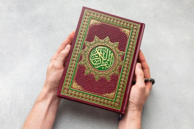 15 Powerful Benefits of Reciting Quran Daily for Peace, Guidance, and Reward